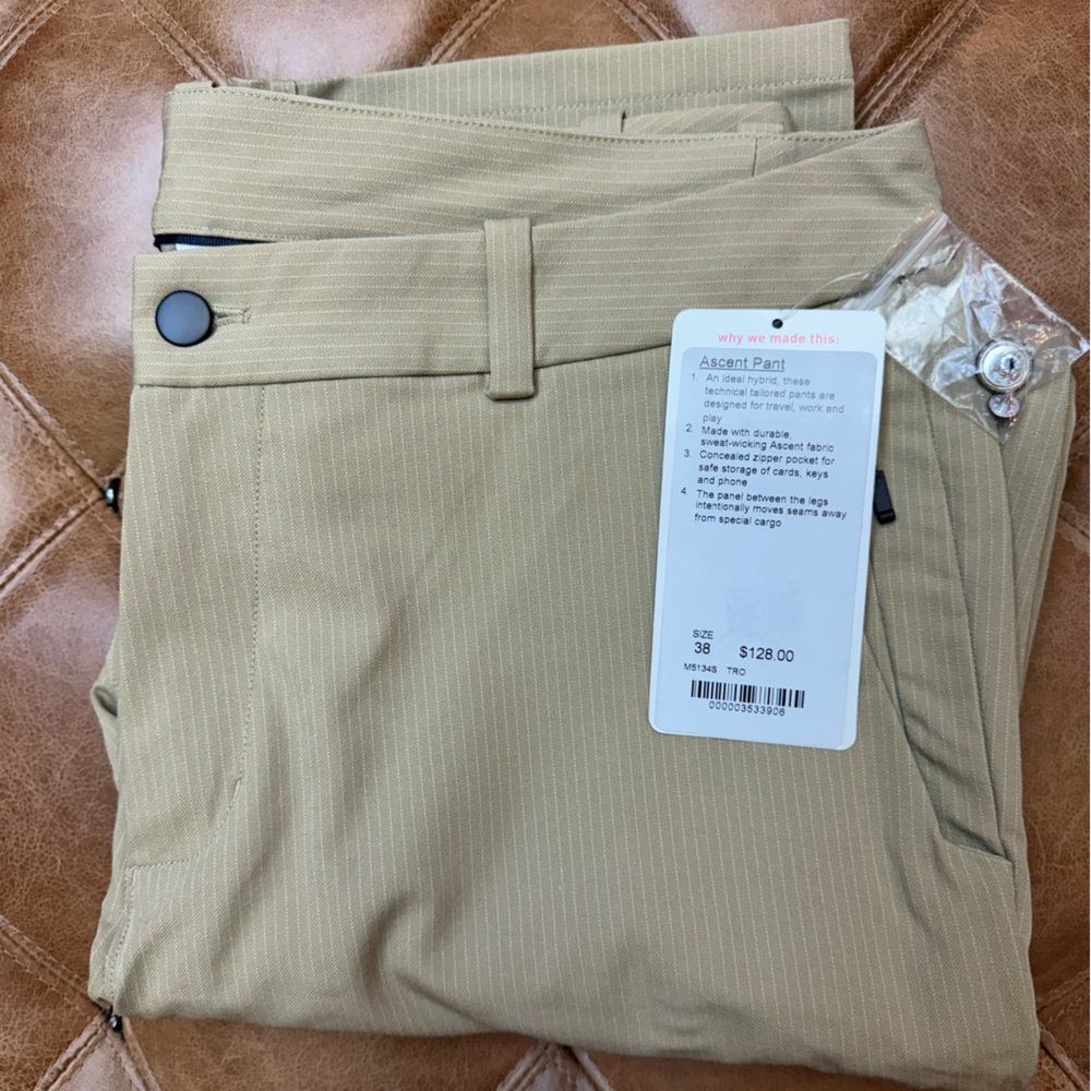 BNWT Lululemon Ascent Pants size 38
